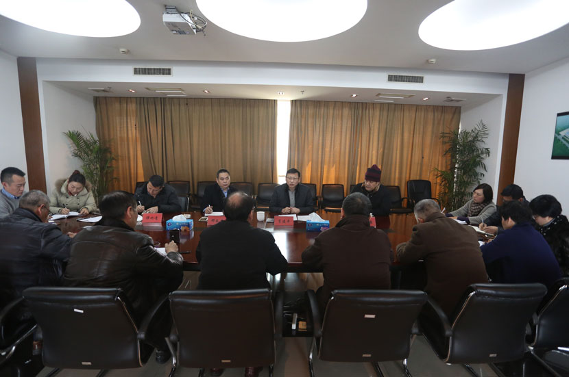 集团公司向导在新春来临之际赴杭州给黄金城网站机电加油鼓劲