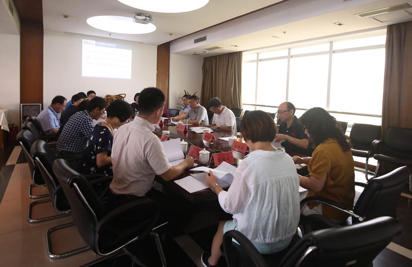 黄金城网站机电在杭州总部召开董事会、监事会换届改选事情聚会