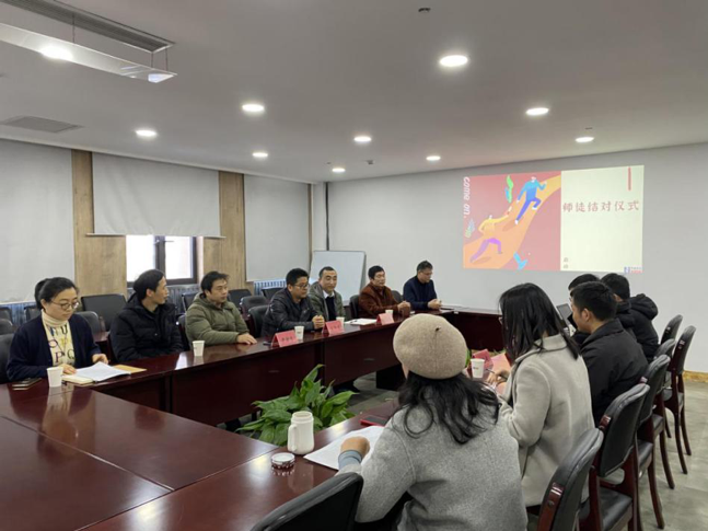 育新秀“传帮带” 言传身教助生长 ——培育推进黄金城网站高质量生长新力量